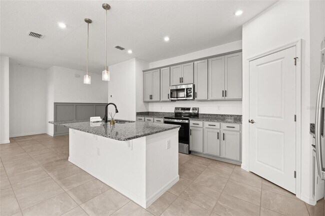 Building Photo - 1123 Patriot Lp