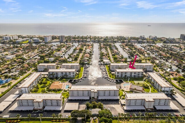 Building Photo - 931 Gardenia Dr