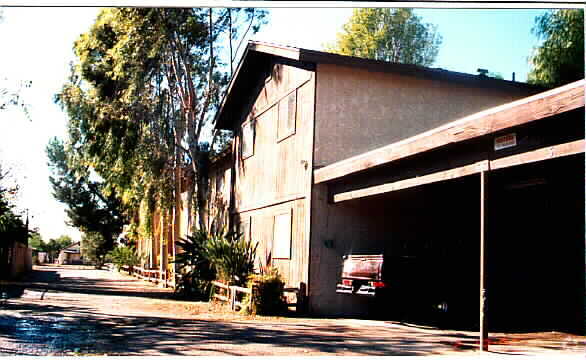 Building Photo - Pepper Tree