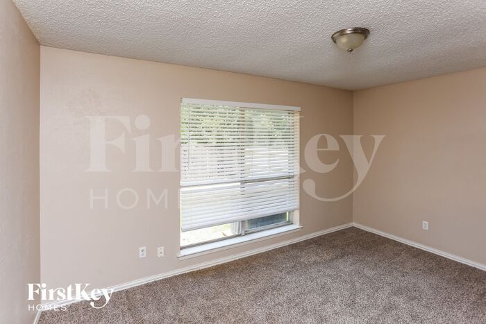 Building Photo - 3501 Palomino Dr