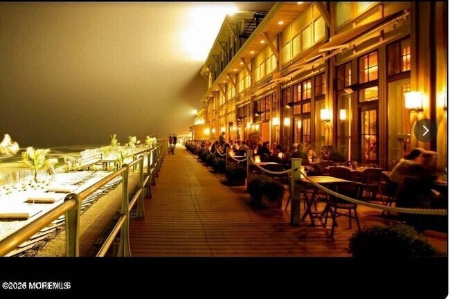 Building Photo - 14 Hialeah