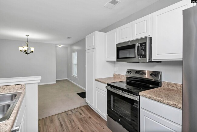 Building Photo - 141 Wigmore Ln