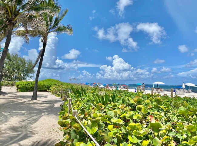 Building Photo - 150 Pineview Rd