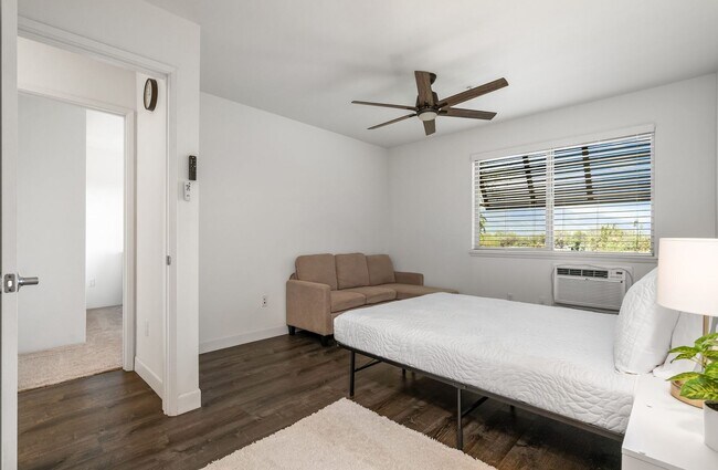 Building Photo - Fully Furnished Townhome with Garage, 3 bedroom/2.5 Bathroom at Kamalani Flats