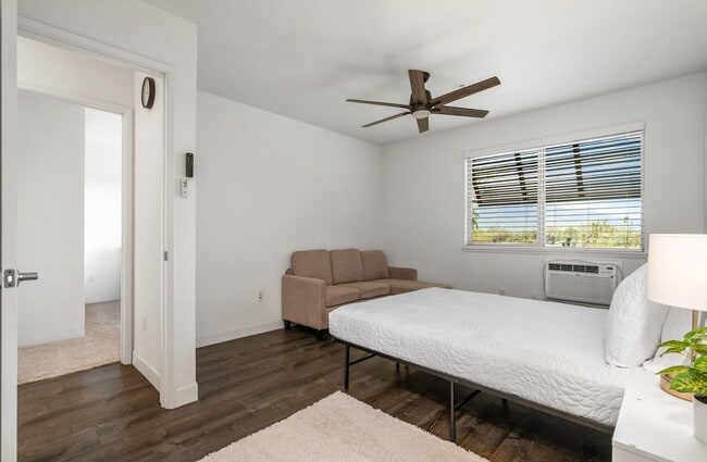 Building Photo - Furnished Townhome with Garage, 3 bedroom/2.5 Bathroom at Kamalani Flats