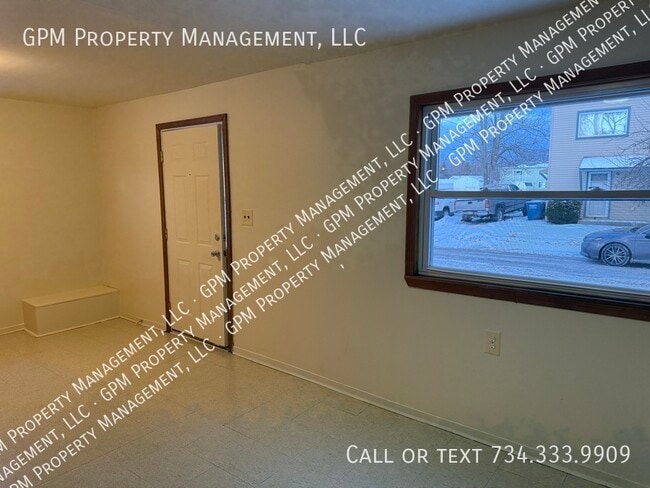 Building Photo - 32155 Genessee St