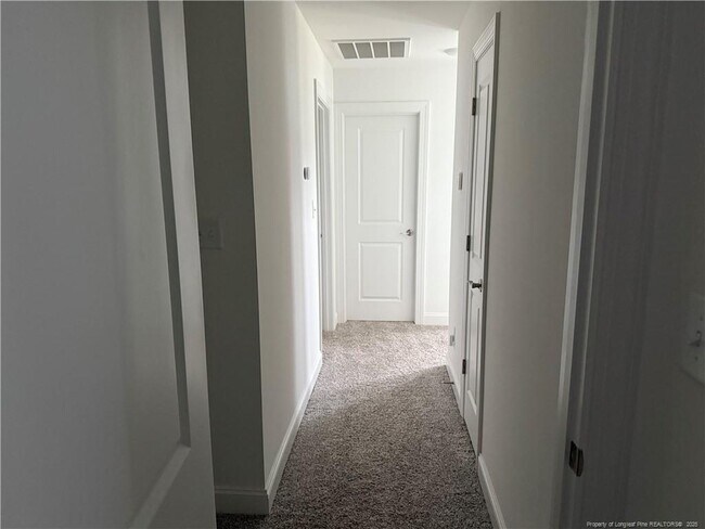 Building Photo - 211 NC-211