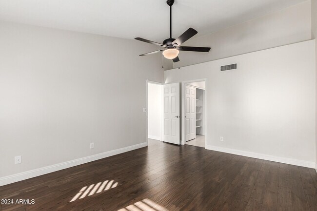 Building Photo - 15824 N 57th St