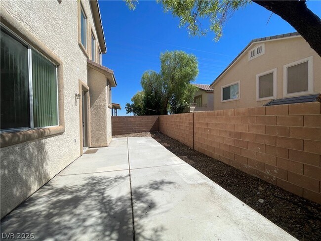 Building Photo - 11049 Zarod Rd