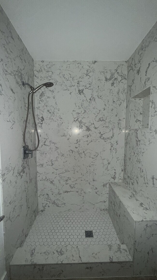 Building Photo - 4606 S Normandie Ave