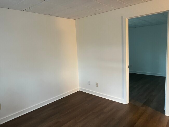 Living room - 18 First St