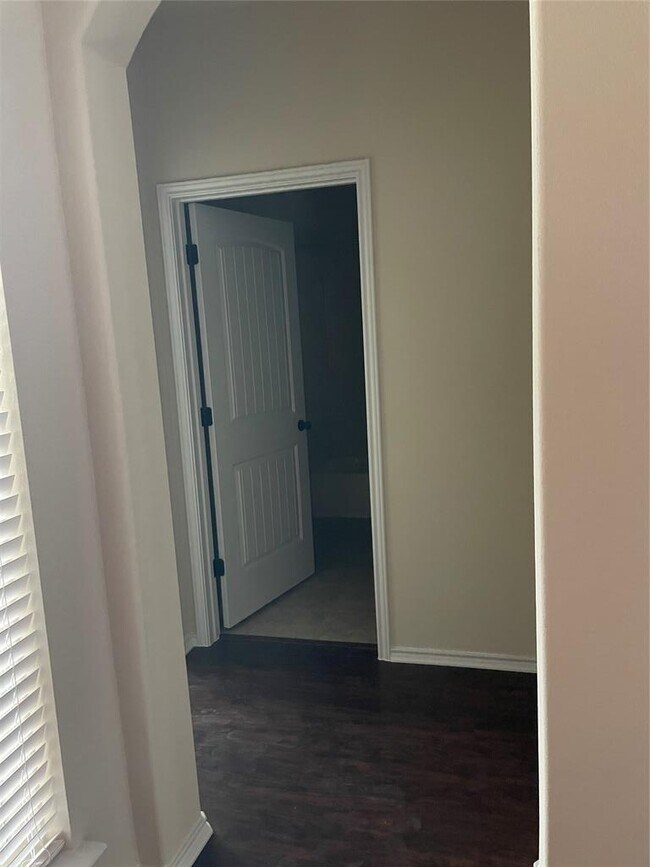 Building Photo - 3473 Pauling Loop