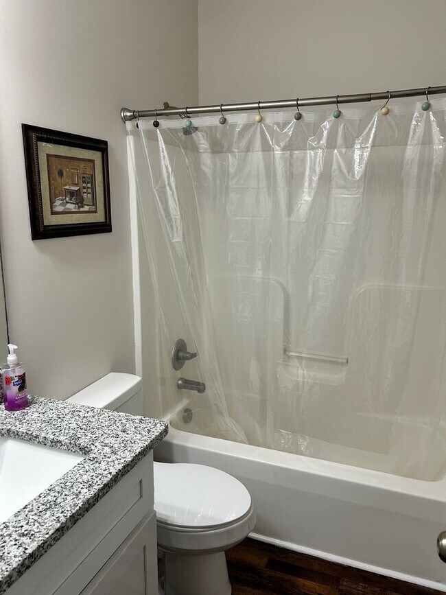 Building Photo - 1725 N Chicken Rd