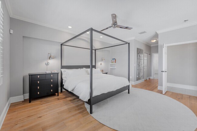 Building Photo - 5235 SW 171st Ave