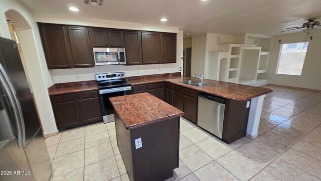 Building Photo - 20608 N 74th Ln