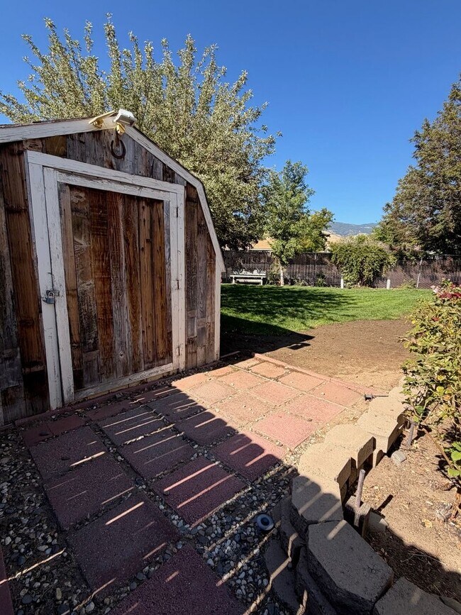 Building Photo - 2988 Pinebrook Dr