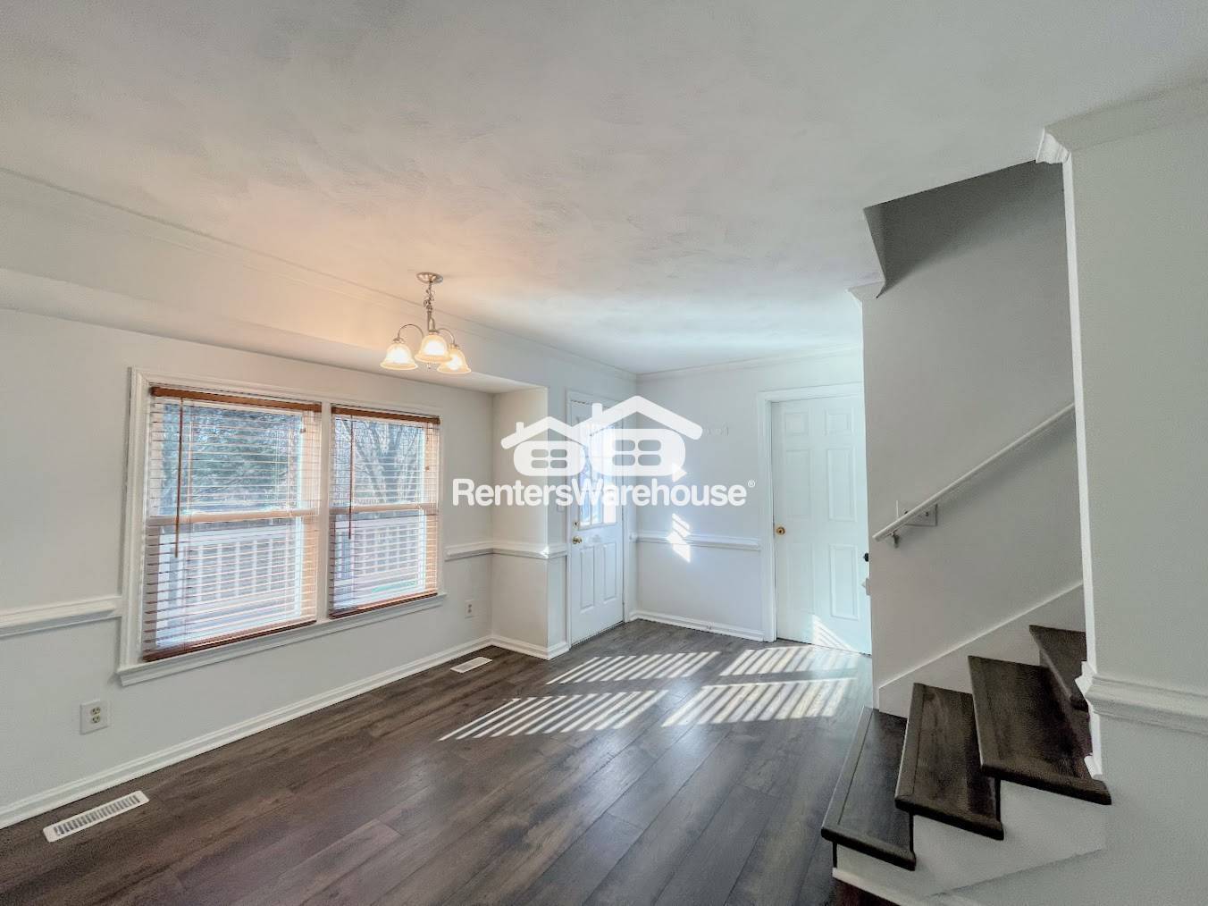 Building Photo - 411 Linkenborough Dr