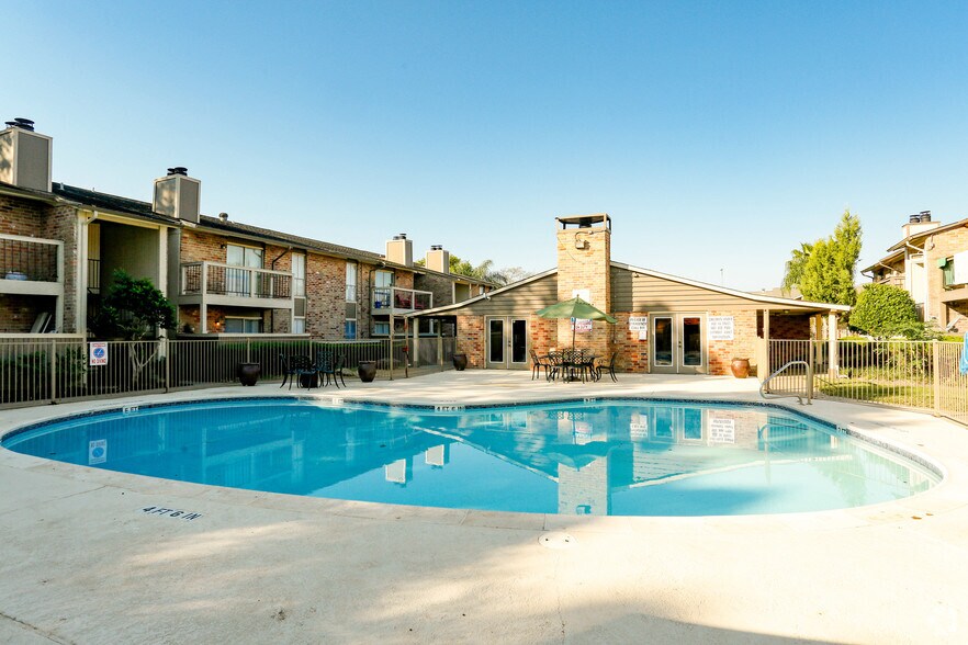 The Athena 10101 Forum Park Dr Houston TX 77036 Apartment Finder