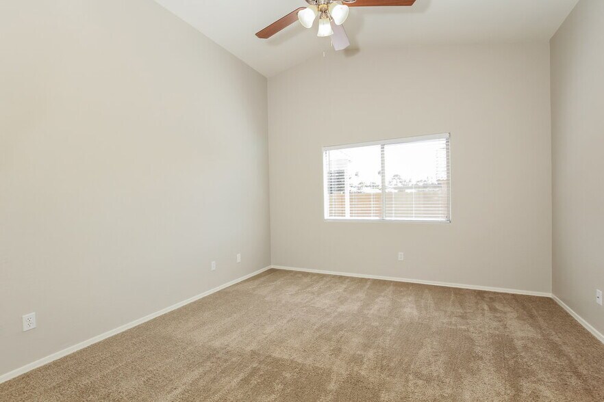 Building Photo - 14073 W Cornerstone Trail