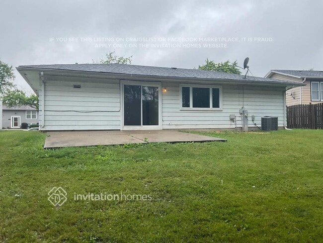 Building Photo - 17771 Sarah Ln