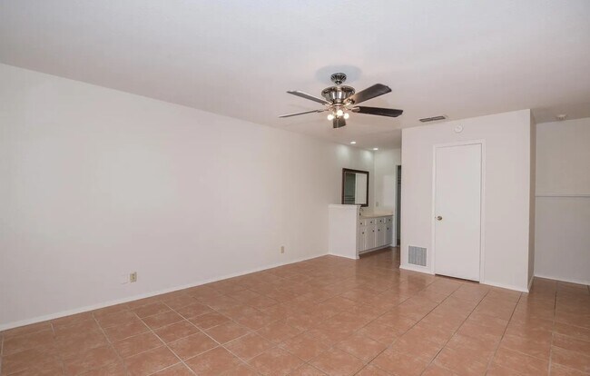 Building Photo - 4800 Gretna Green Ln