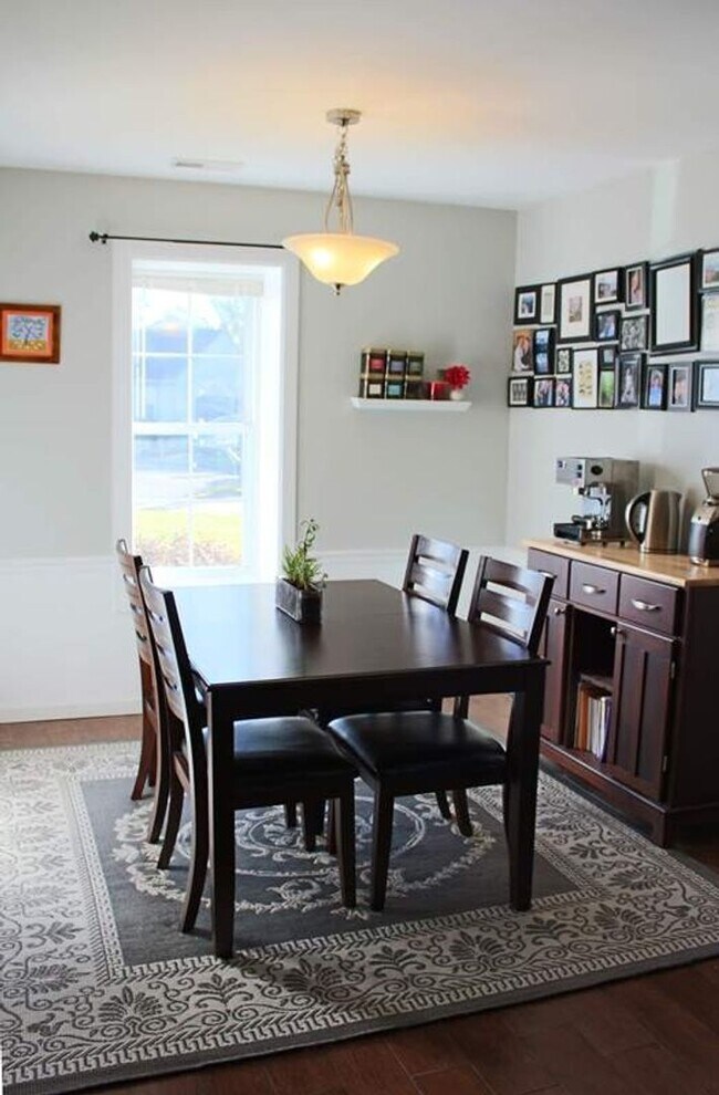 Building Photo - Green Run