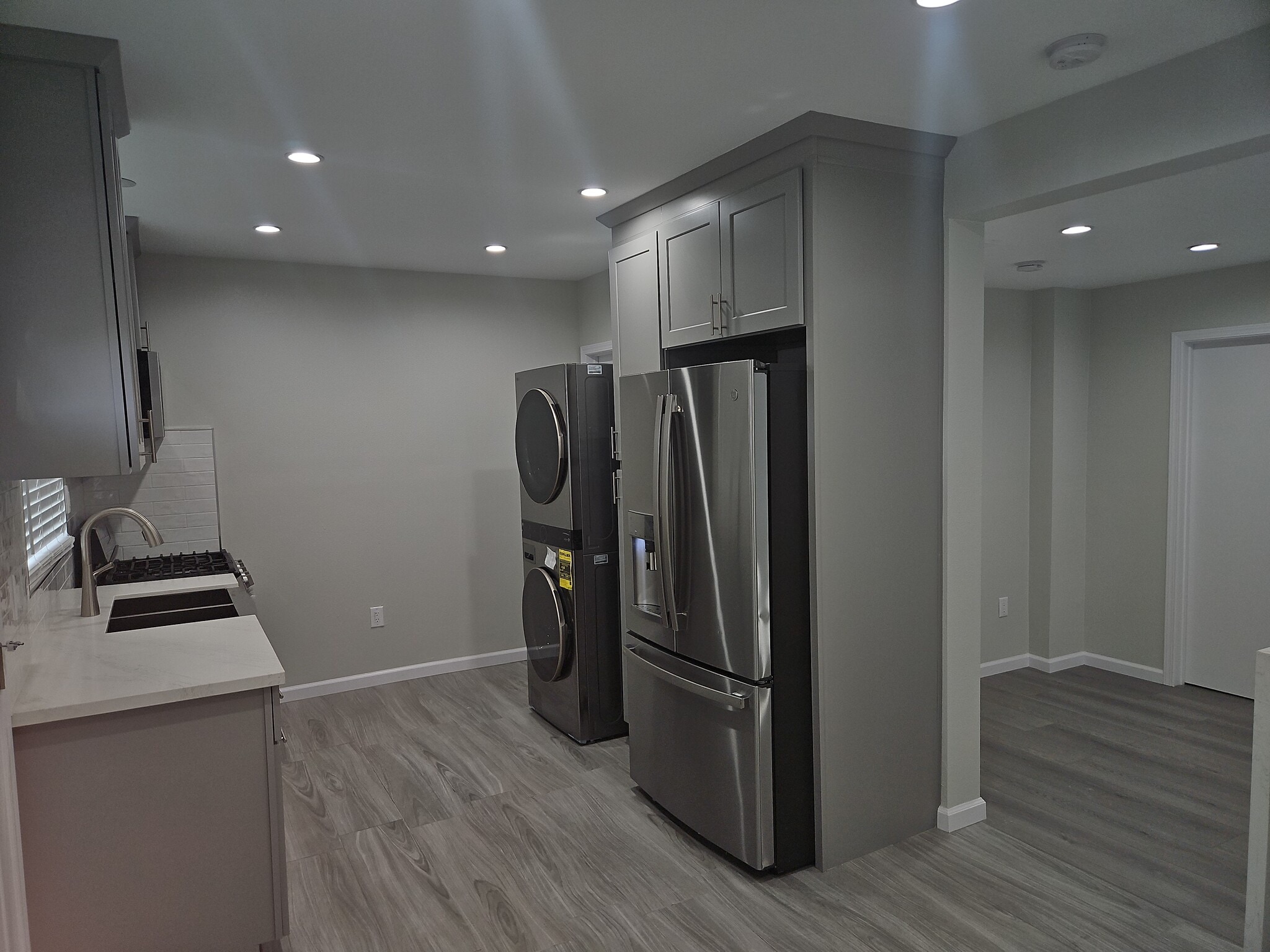 Building Photo - 11645 Pope Ave