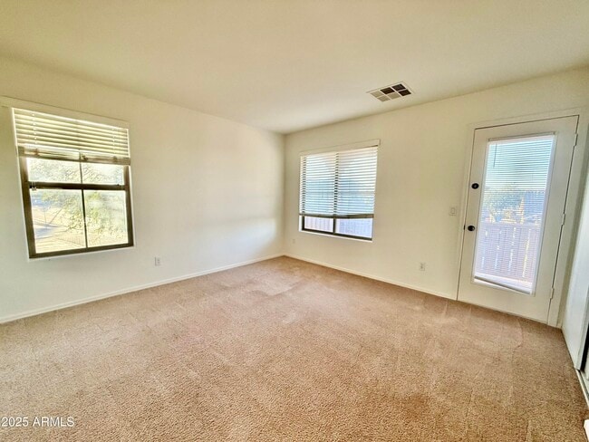 Building Photo - 4531 E Del Rio St