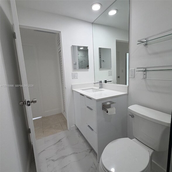 Building Photo - 1408 Brickell Bay Dr