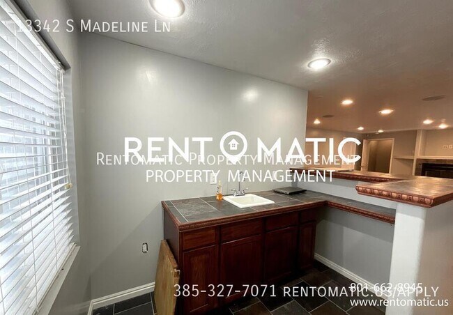 Building Photo - 13342 Madeline Ln W