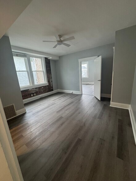 Building Photo - 2882 Wasson Rd