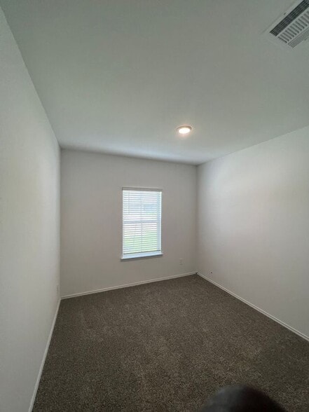 Building Photo - 12418 Pelican Bay Dr