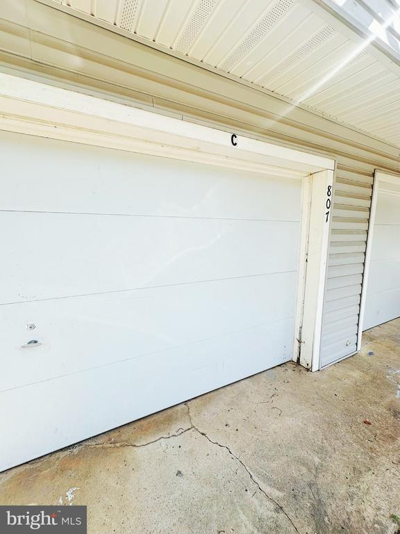 Building Photo - 807 Windstream Way