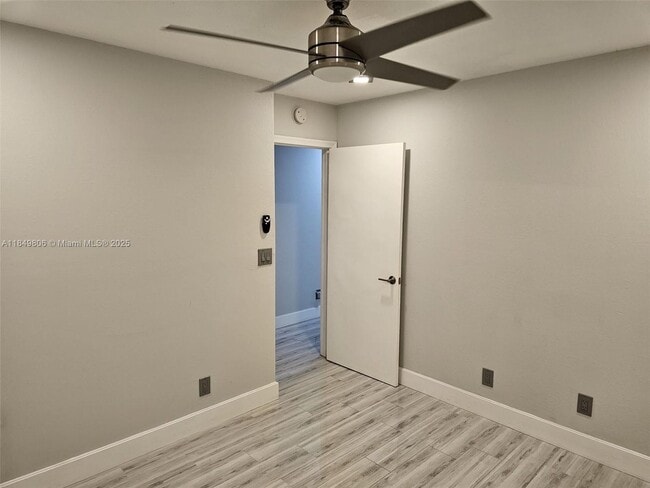 Building Photo - 9217 Paragon Way