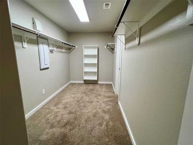 Building Photo - 12347 Breckenwood Mills Dr