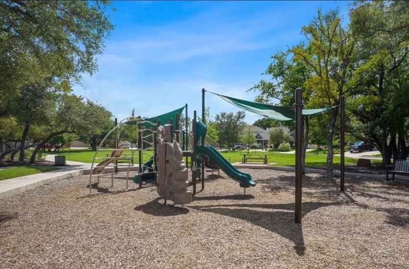 Building Photo - 694 Oyster Creek