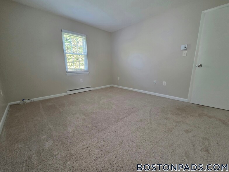 Building Photo - 221 West St