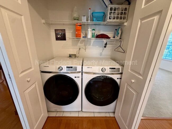 Building Photo - 5524 Hidden Ridge Dr