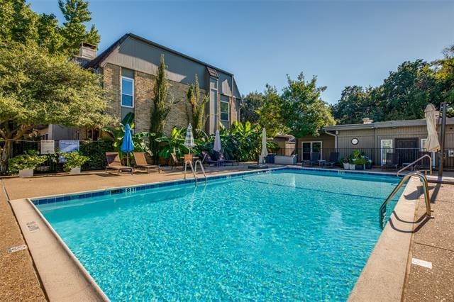 Building Photo - 3332 Hawthorne Ave