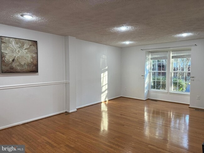 Building Photo - 6505 Field Master Dr