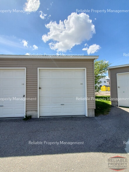 Building Photo - 695 John Adams Pky