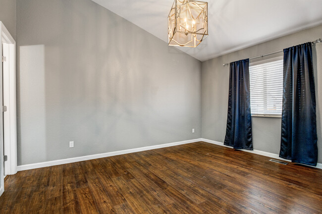 Building Photo - 740 Stargate Dr