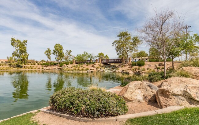 Building Photo - 3417 N San Marin Dr