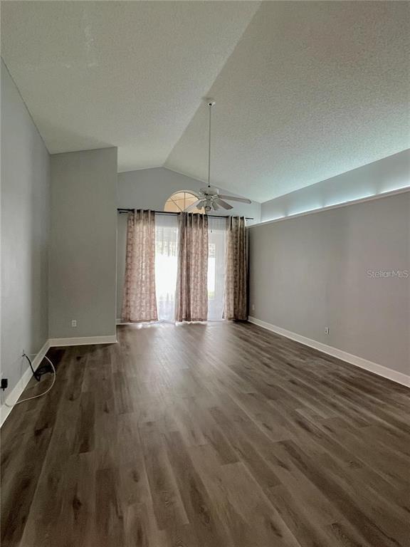 Building Photo - 13009 Falcon Ridge Dr