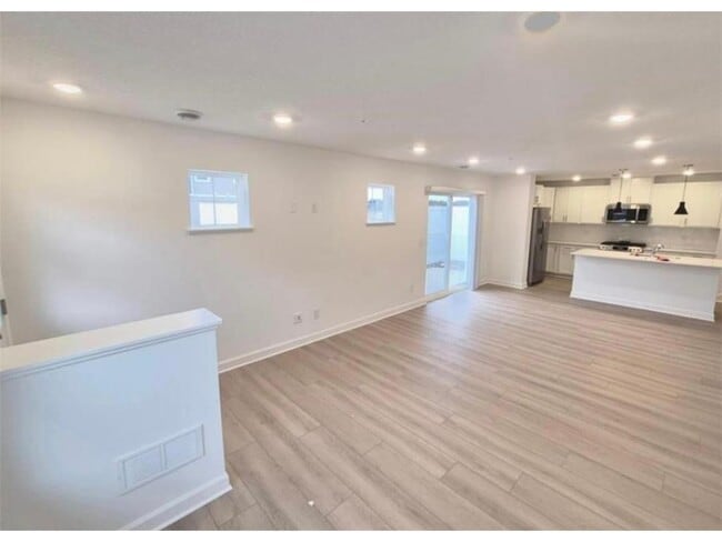 Building Photo - 14930 Archdale Ln