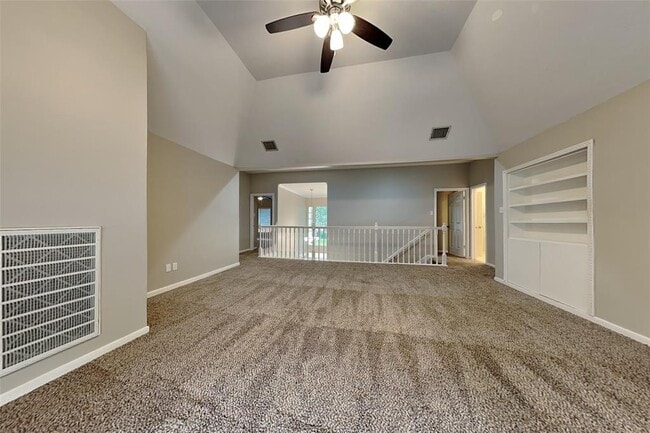 Building Photo - 5811 Laurel Caverns Dr
