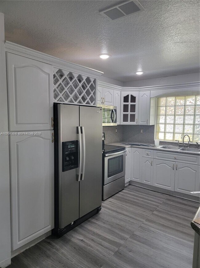 Building Photo - 3333 SW 156th Ct