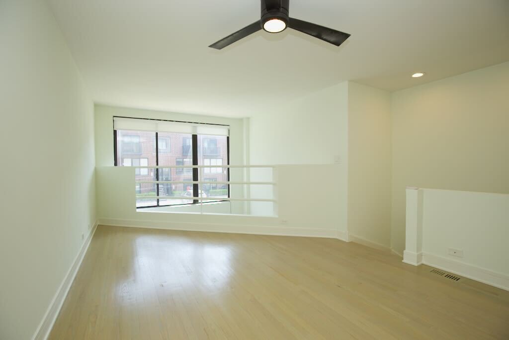 Building Photo - 959 W Grace St