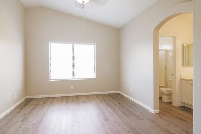 Building Photo - 13284 W Port Au Prince Ln