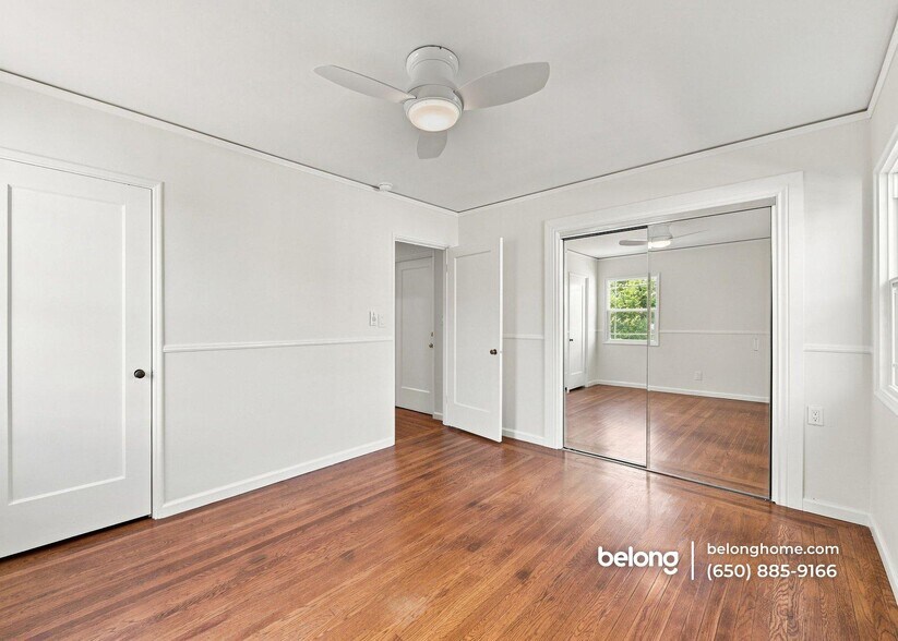 Building Photo - 279 Bowling Green St